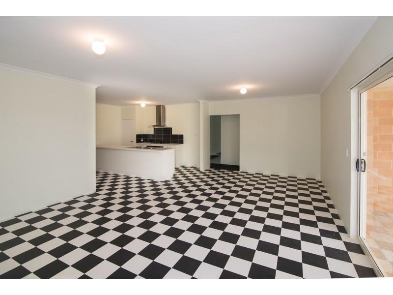 4 Murray Street, Yalyalup WA 6280