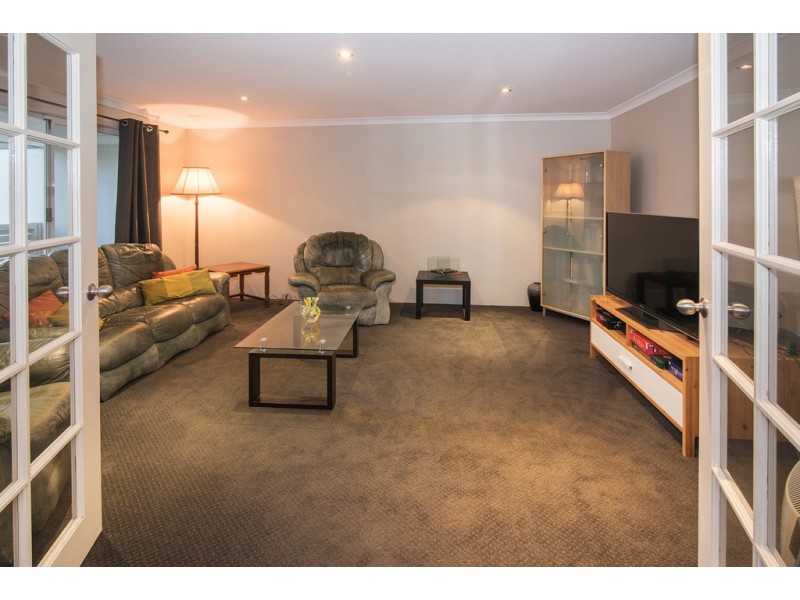 7 Hibbertia Green, Broadwater WA 6280