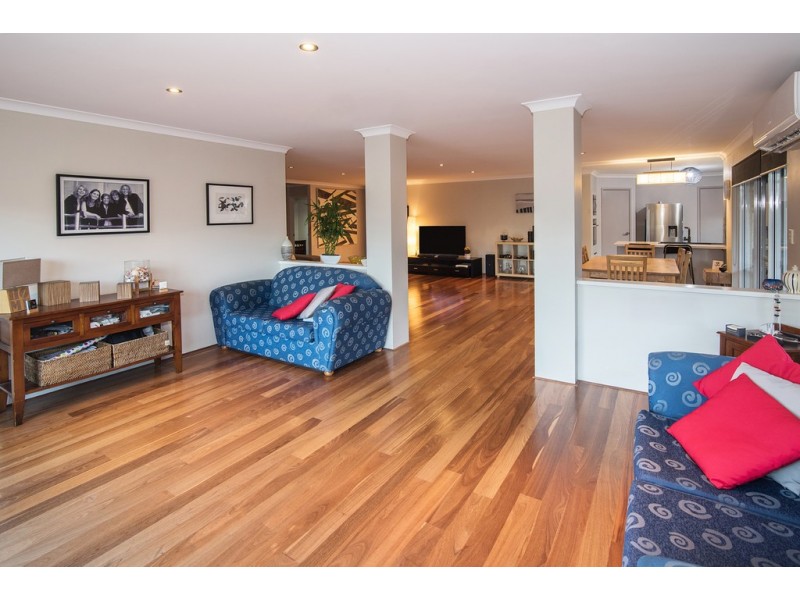 7 Hibbertia Green, Broadwater WA 6280