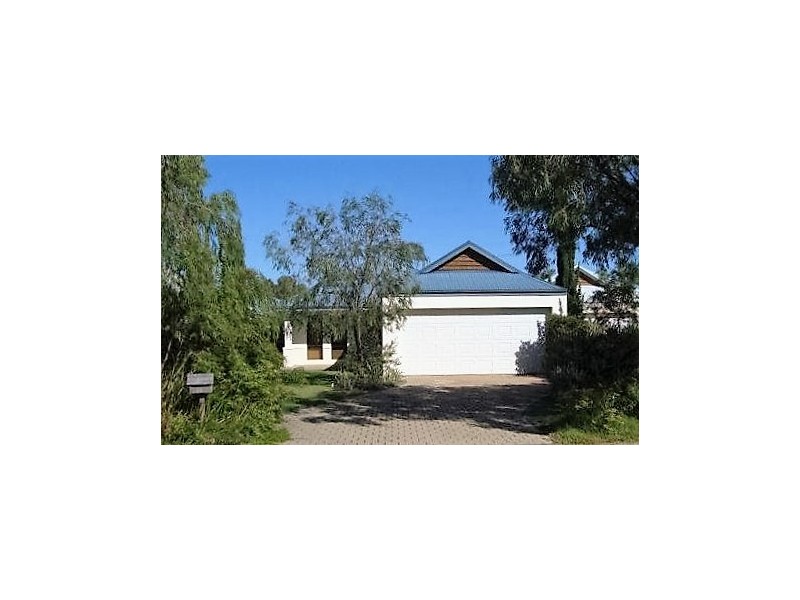 26 Wilson Avenue, Quindalup WA 6281