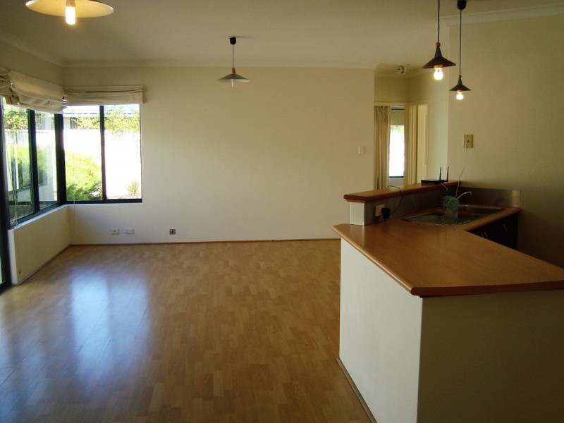 26 Wilson Avenue, Quindalup WA 6281