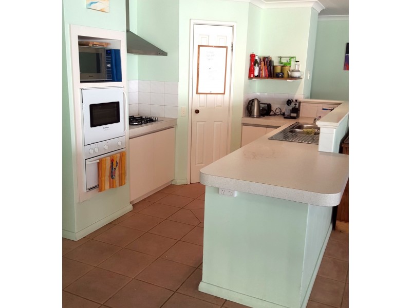 5 Dolphin Court, Busselton WA 6280