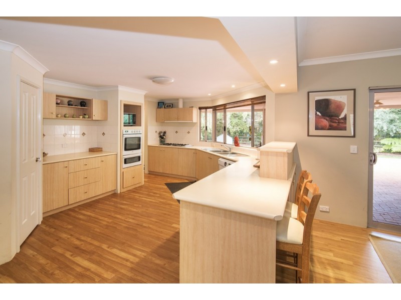 2 Wallaby Gardens, West Busselton WA 6280