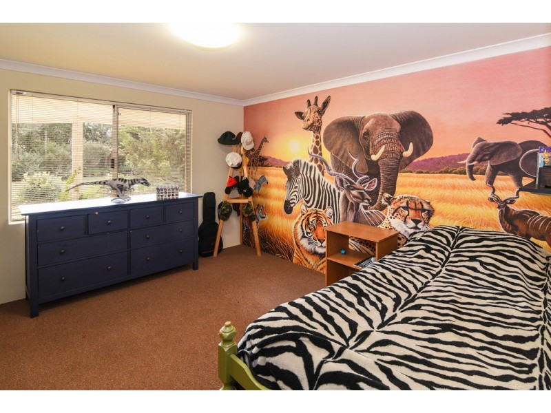 2 Wallaby Gardens, West Busselton WA 6280