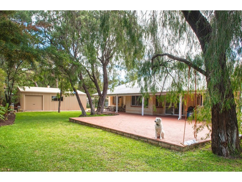 2 Wallaby Gardens, West Busselton WA 6280