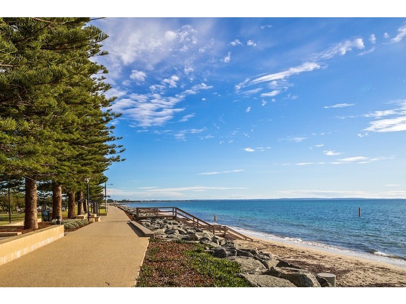 12 Dalemoor Way, West Busselton WA 6280