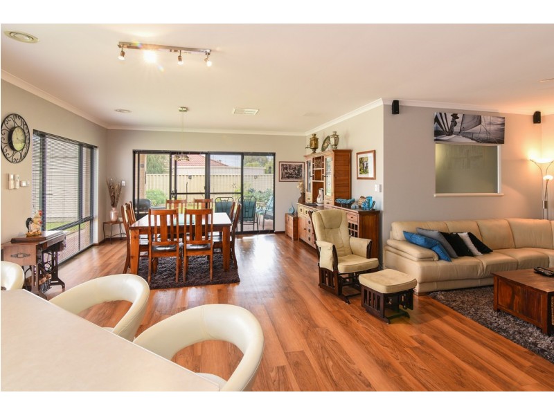 14 Seagull Drive, Broadwater WA 6280