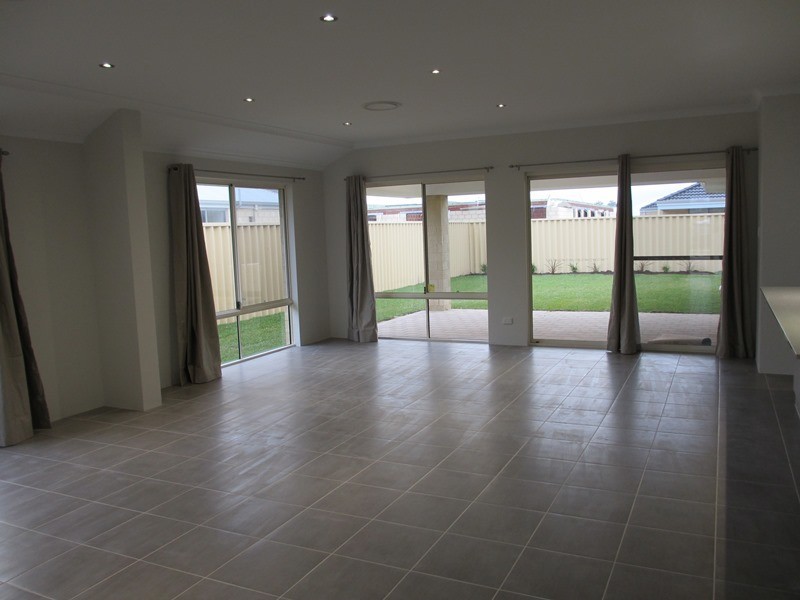 103 Hawker Approach, Busselton WA 6280