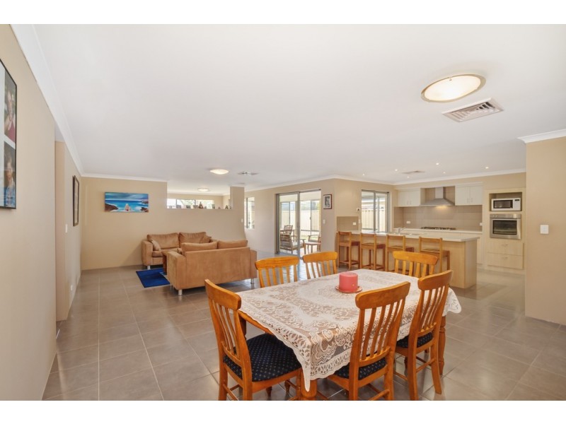 39 Provincia Parade, Yalyalup WA 6280