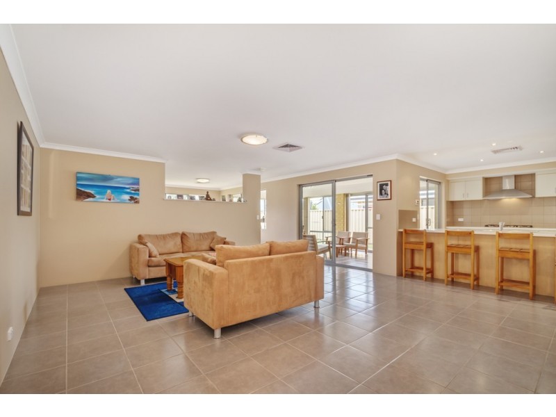 39 Provincia Parade, Yalyalup WA 6280