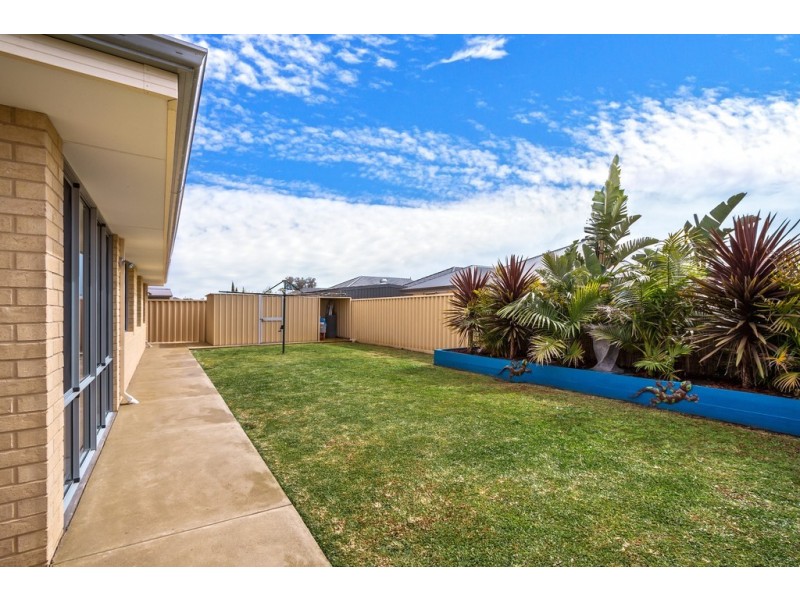 39 Provincia Parade, Yalyalup WA 6280