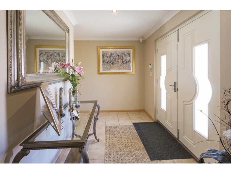 7 Esperia Close, West Busselton WA 6280