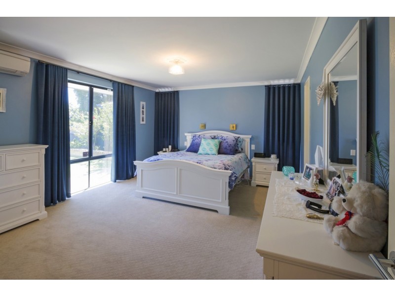 7 Esperia Close, West Busselton WA 6280