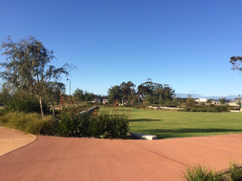 12 Mackerel Avenue, Kealy WA 6280