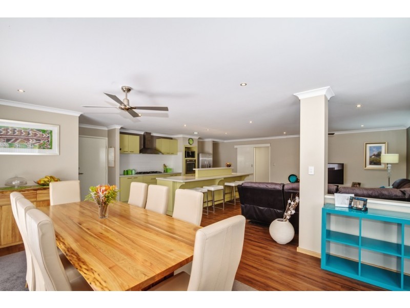 63 Broadwater Boulevard, Broadwater WA 6280