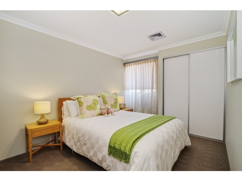 2 Nougat Crescent, Yalyalup WA 6280