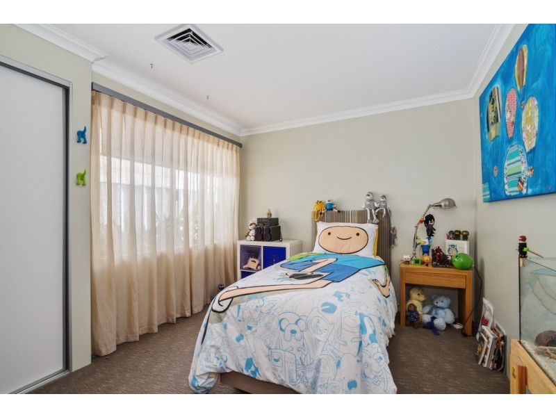 2 Nougat Crescent, Yalyalup WA 6280