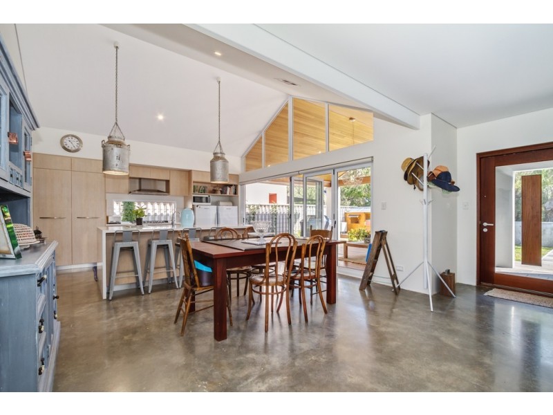 128 Marine Terrace, Busselton WA 6280