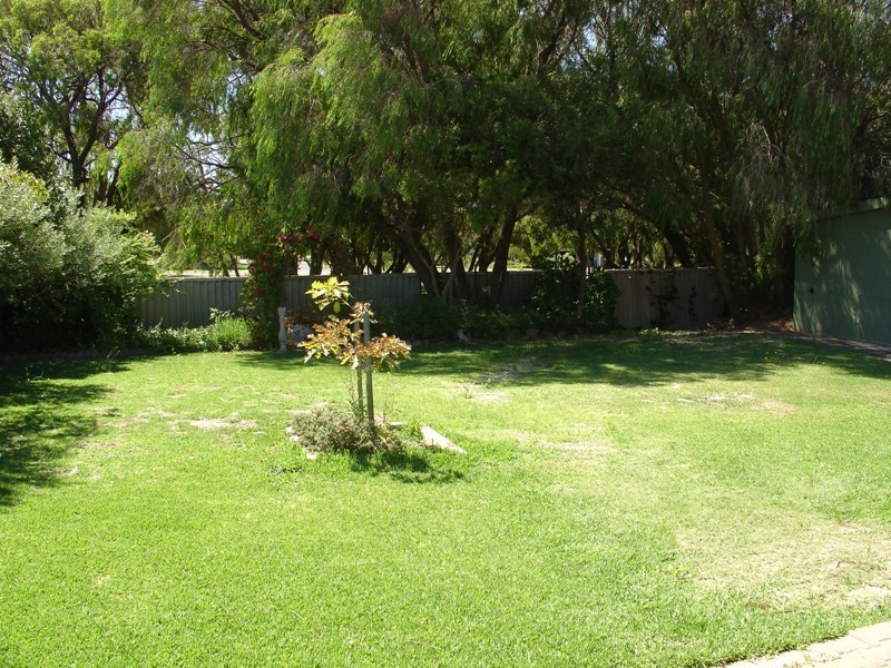 19 Blue Crescent, Busselton WA 6280