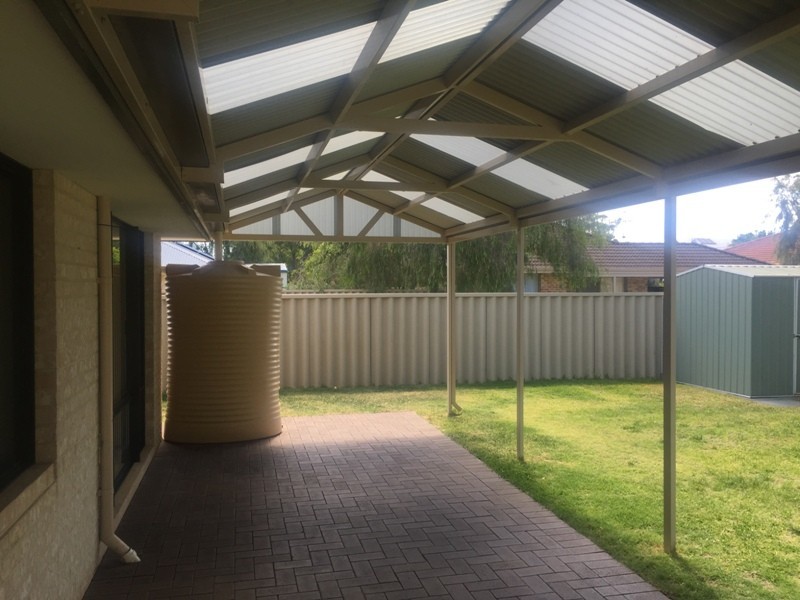 11 Currawong Drive, Broadwater WA 6280