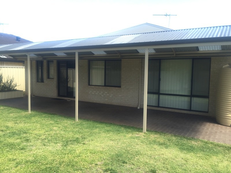 11 Currawong Drive, Broadwater WA 6280