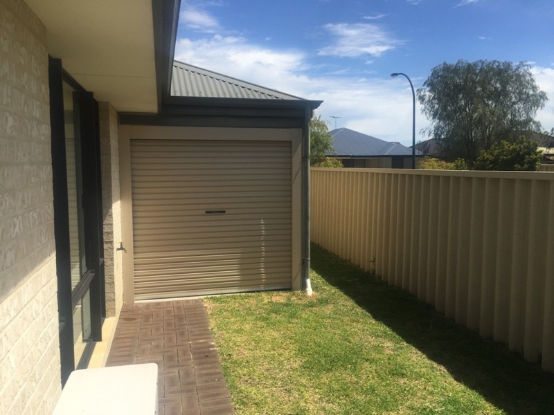 11 Currawong Drive, Broadwater WA 6280