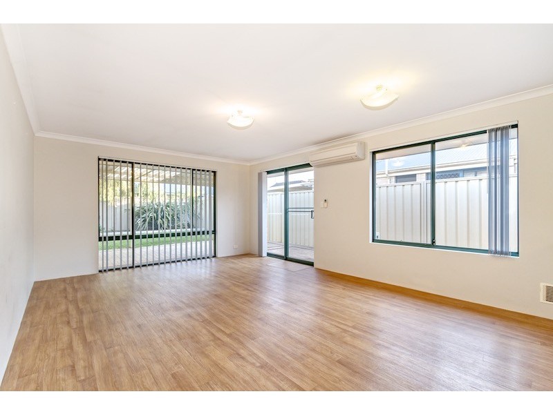 6 Honeyeater Crescent, Geographe WA 6280