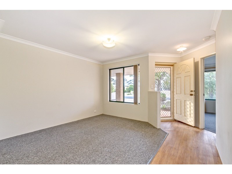 6 Honeyeater Crescent, Geographe WA 6280