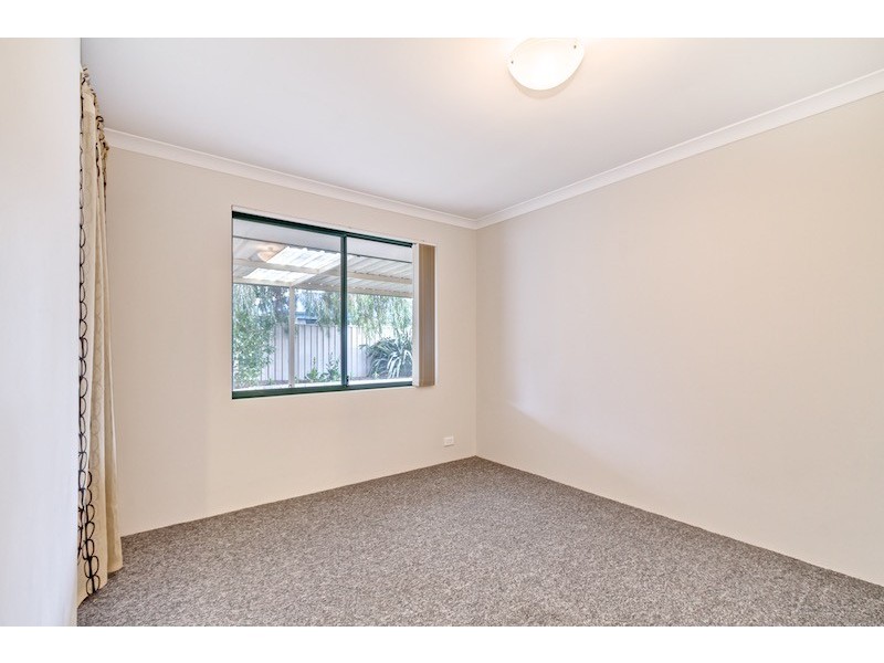 6 Honeyeater Crescent, Geographe WA 6280