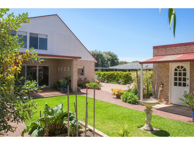 16 Cookworthy Street, Geographe WA 6280