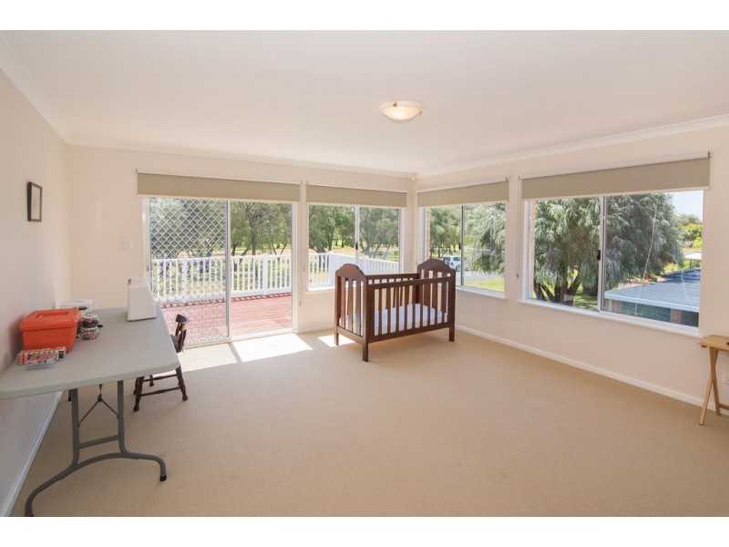 16 Cookworthy Street, Geographe WA 6280