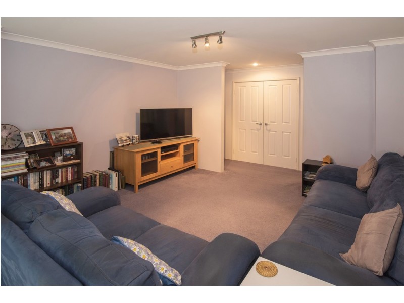 10 Clover Crescent, Busselton WA 6280