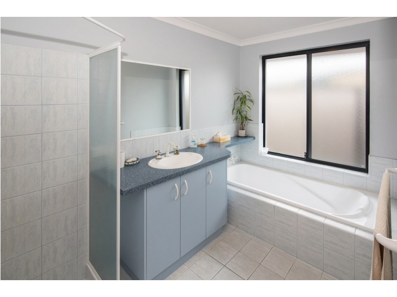 10 Clover Crescent, Busselton WA 6280
