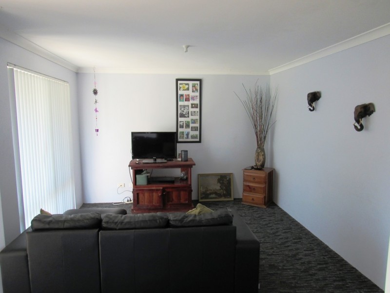 18 Pigeon Rise, Geographe WA 6280