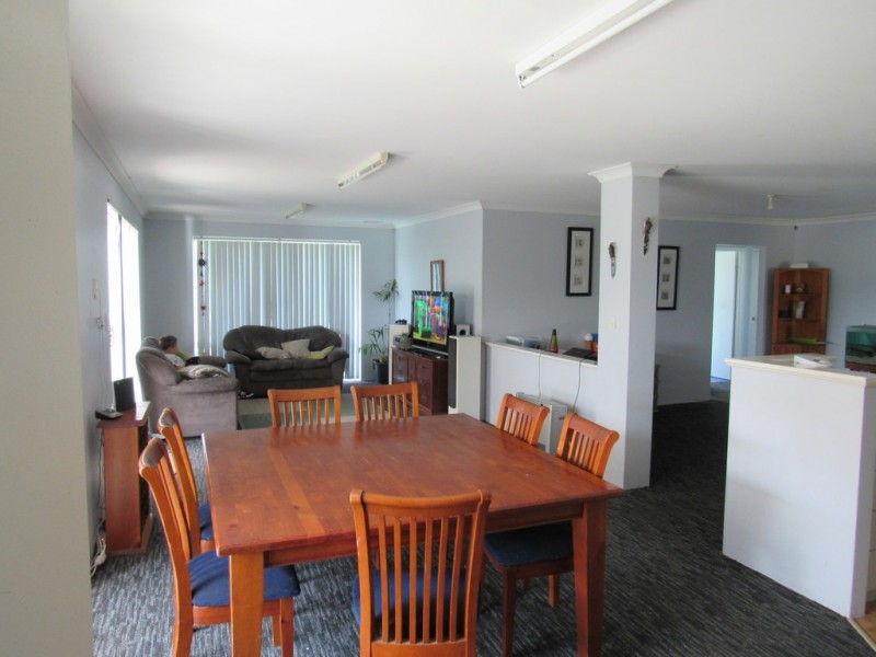 18 Pigeon Rise, Geographe WA 6280