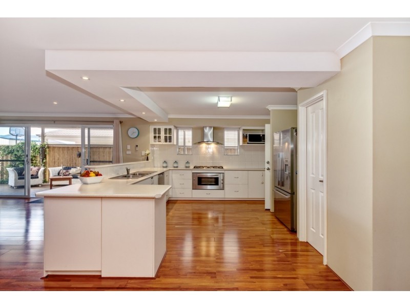 19 Marseilles Drive, Yalyalup WA 6280