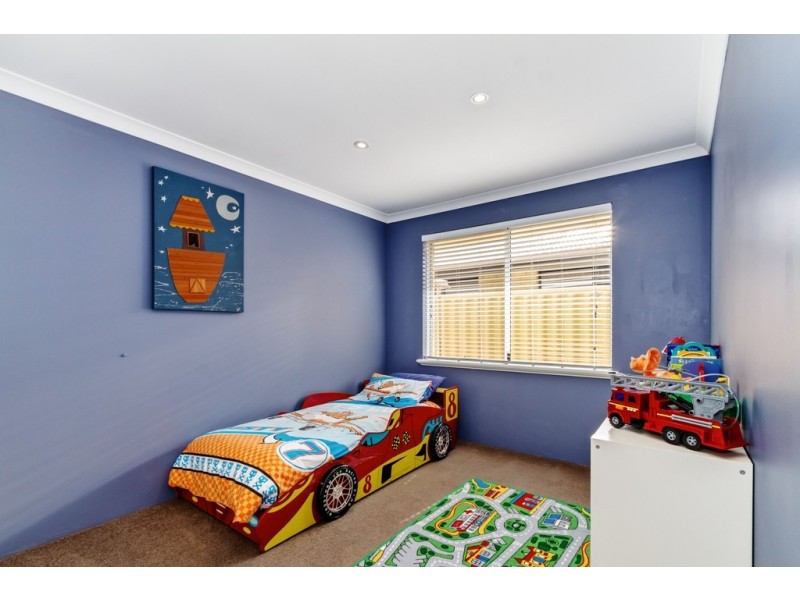 19 Marseilles Drive, Yalyalup WA 6280