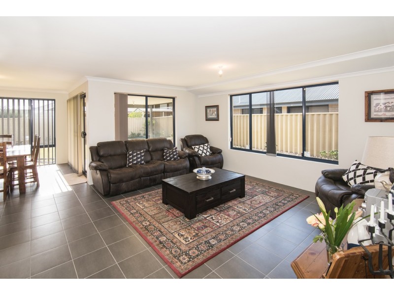 20 Gigondas Street, Yalyalup WA 6280