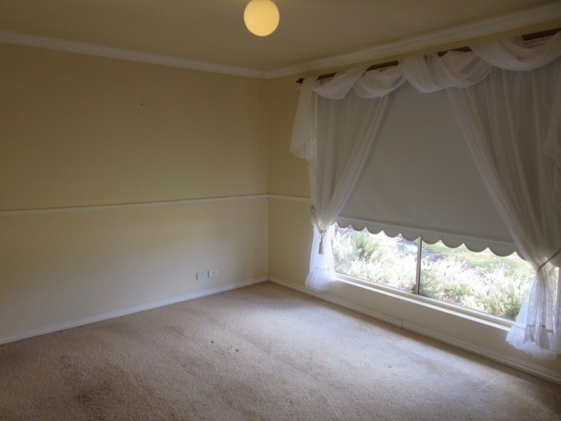 98 Hadfield Avenue, West Busselton WA 6280
