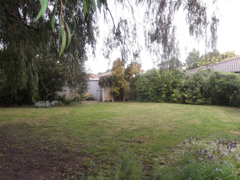 98 Hadfield Avenue, West Busselton WA 6280