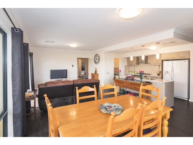 15 Toulon Way, Yalyalup WA 6280