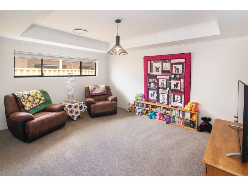 15 Toulon Way, Yalyalup WA 6280