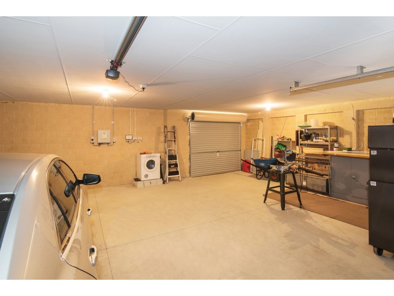 15 Toulon Way, Yalyalup WA 6280