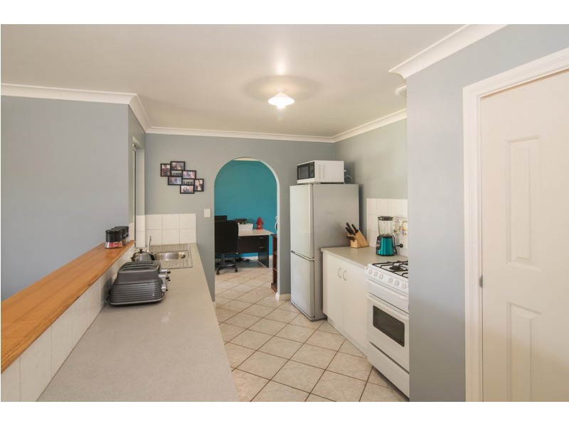 8 Wattle Bird Court, Broadwater WA 6280