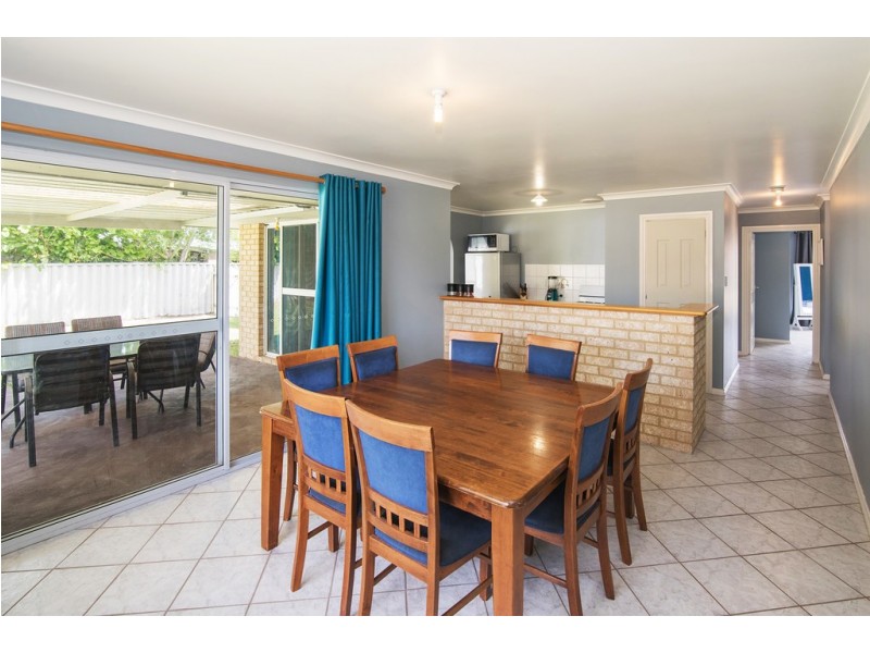 8 Wattle Bird Court, Broadwater WA 6280