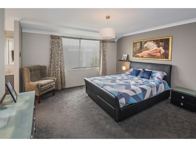 5 Marseilles Drive, Yalyalup WA 6280