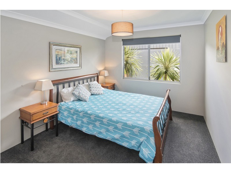 5 Marseilles Drive, Yalyalup WA 6280