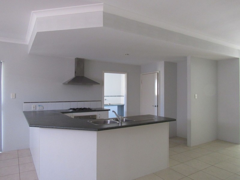 3/48 Fairbairn Road, Busselton WA 6280