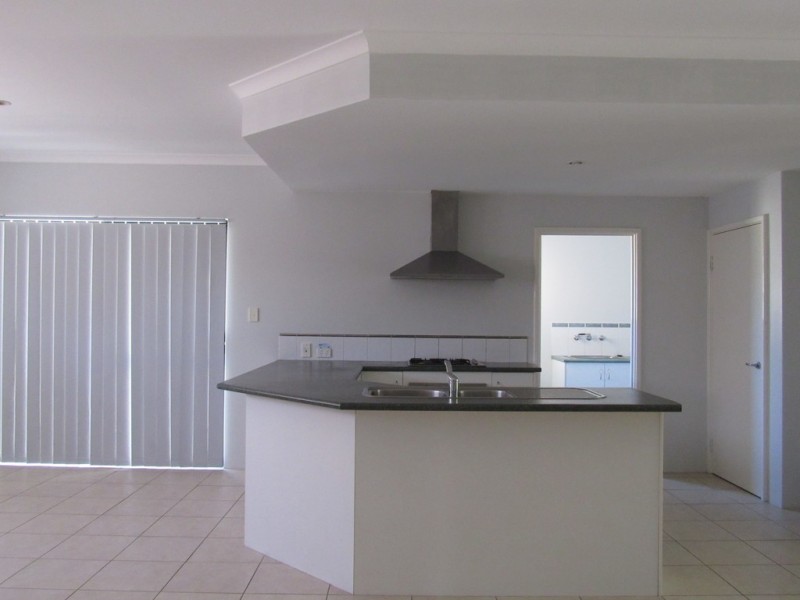 3/48 Fairbairn Road, Busselton WA 6280