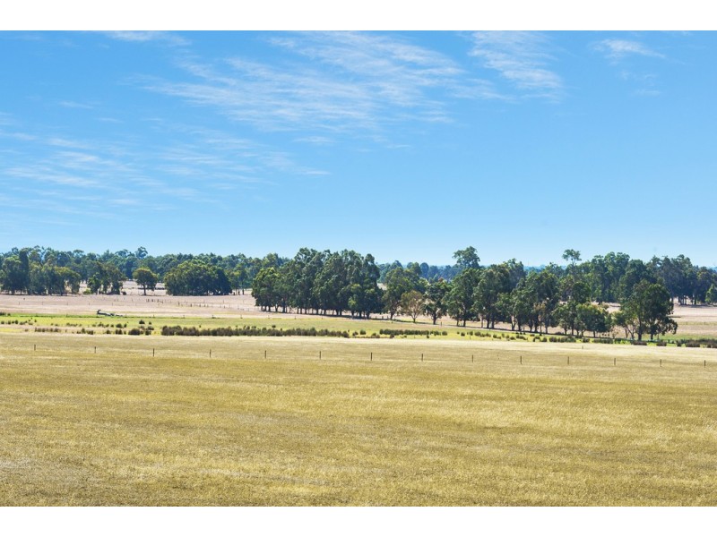 PL 4 Banksia Road, Hithergreen WA 6280